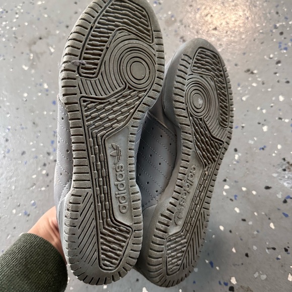 calabasas grey yeezy